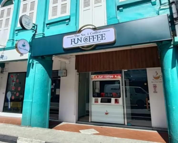 越南警方突击检查咖啡店发现2人毒品检测阳性