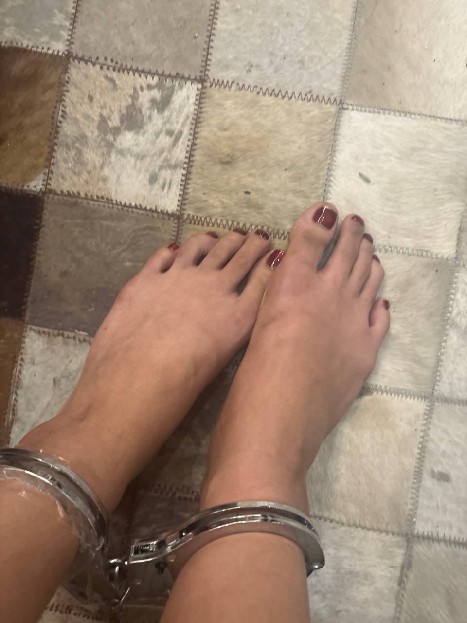 西港针对女性从业者抢劫频发 约见后抢手机及现金