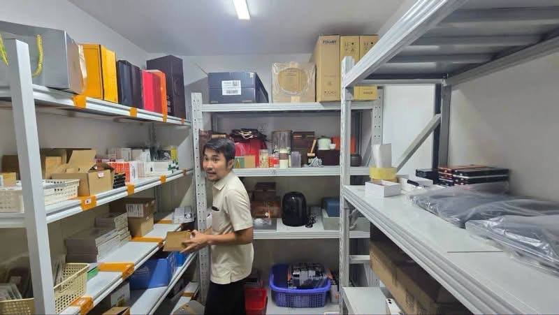 戈公省网诈窝点被端 34人落网含33名中国籍人员