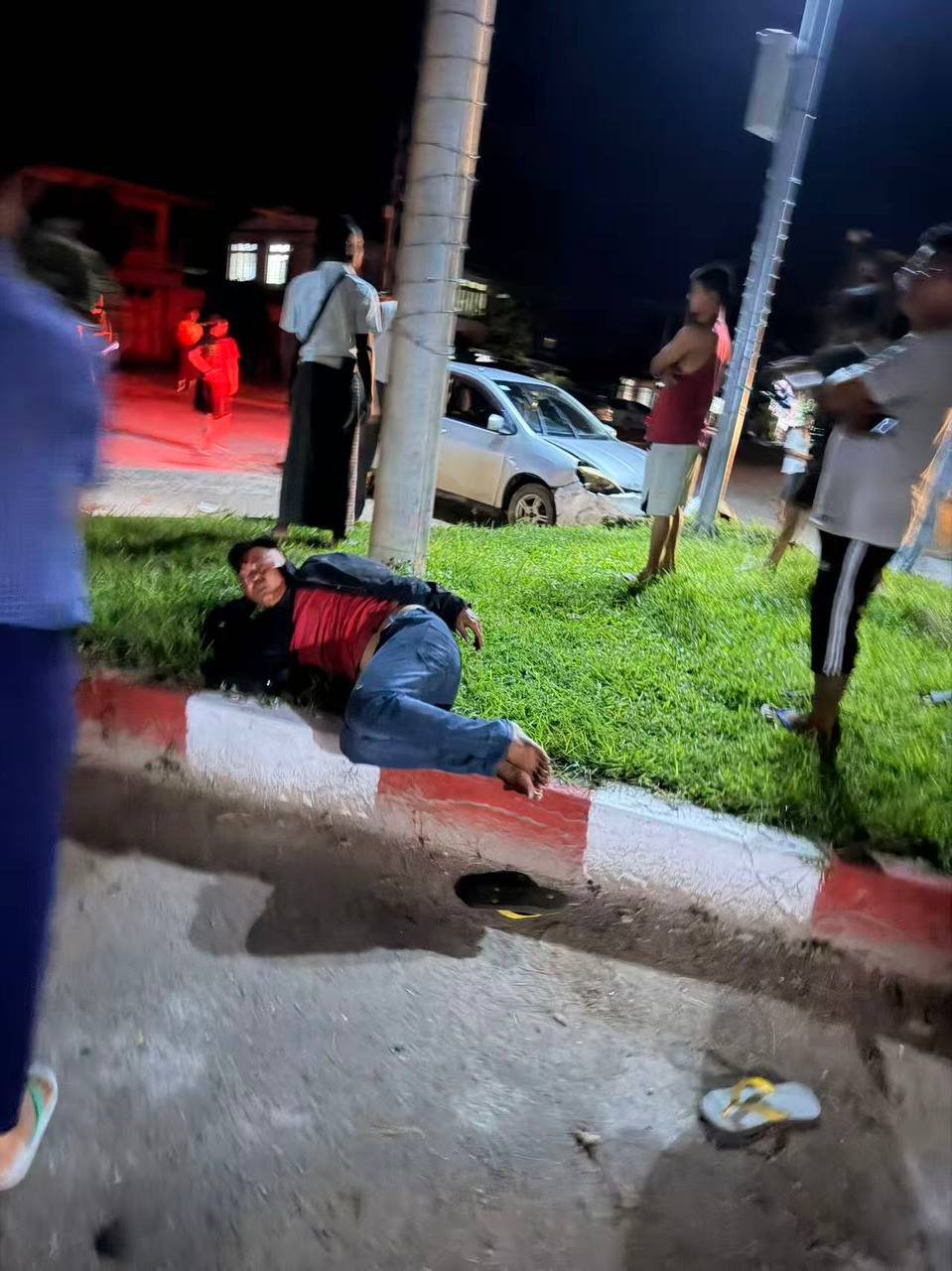 腊戌发生严重交通事故 车辆碰撞后逃逸