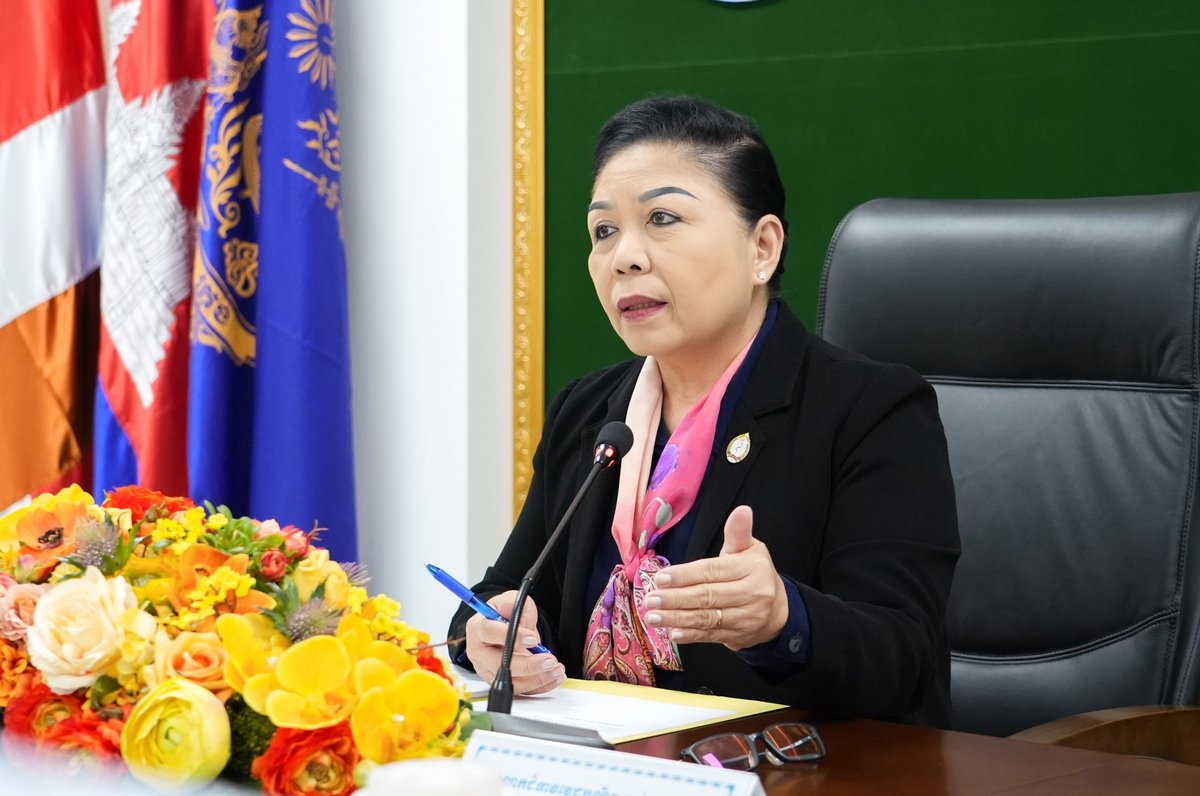 德崇和平国家医院召开第二届董事会第二次会议,审议了第二季度财