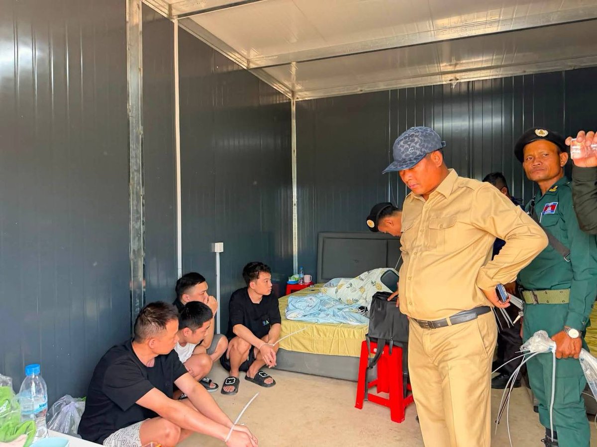 巴域突查两处场所 22名中国籍男子涉网诈被查