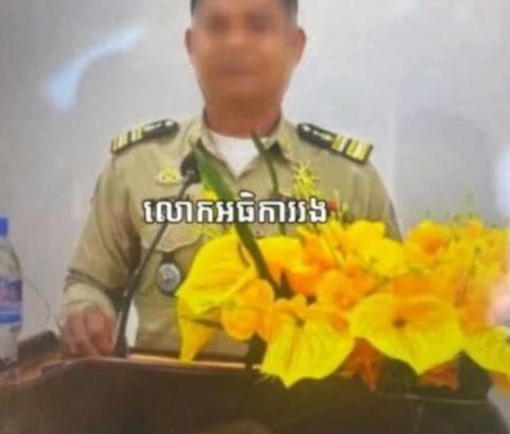 金边贡武区警局副局长幽会情妇 撬天花板逃跑被抓