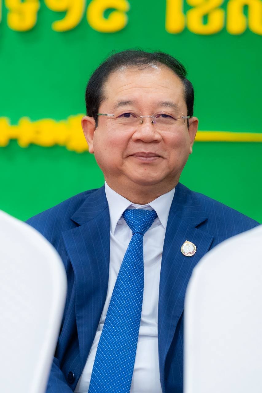 柬埔寨卫生部部长秦拉出席第11届全国阿查会议
