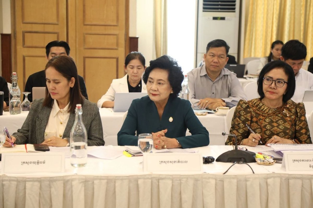 柬埔寨卫生部近日举行研讨会,正式审议并认可了关于女性