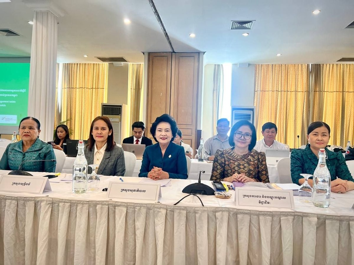 柬埔寨卫生部近日举行研讨会,正式审议并认可了关于女性