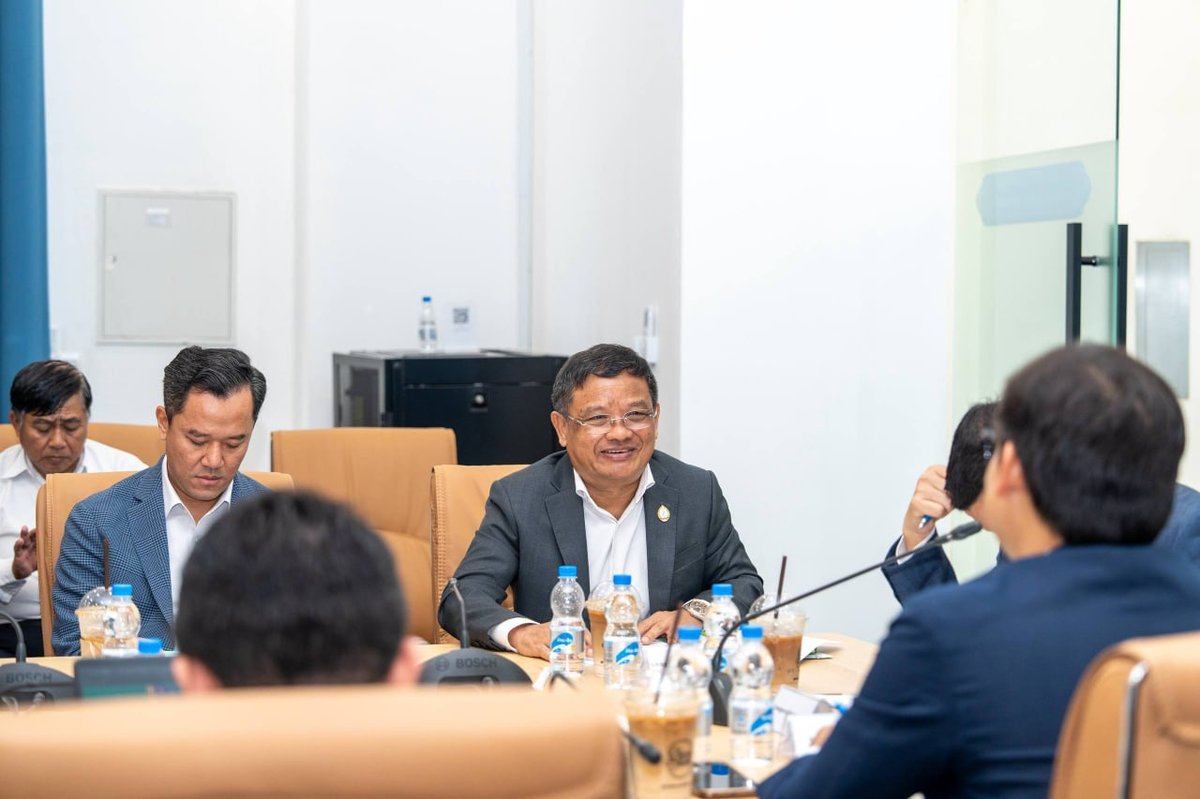 柬埔寨卫生部召开全民健康覆盖政策执行会议