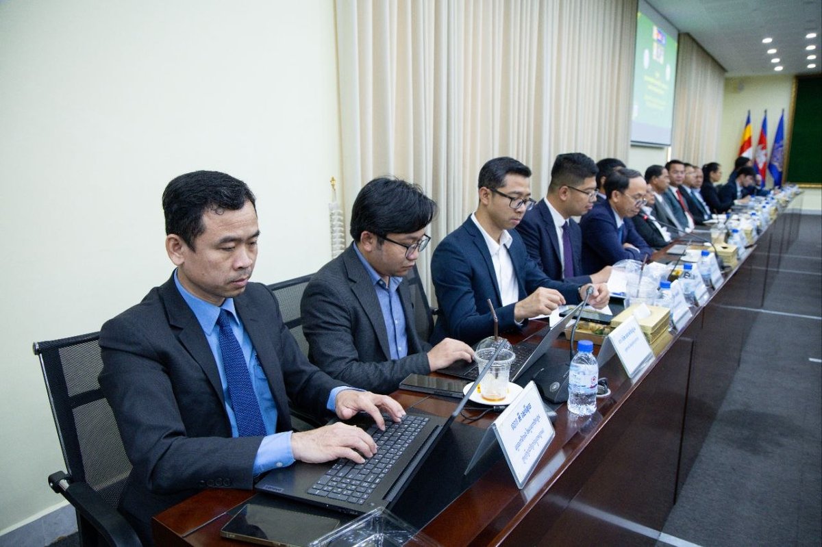 劳工部与卫生部召开职业联系工作组会议