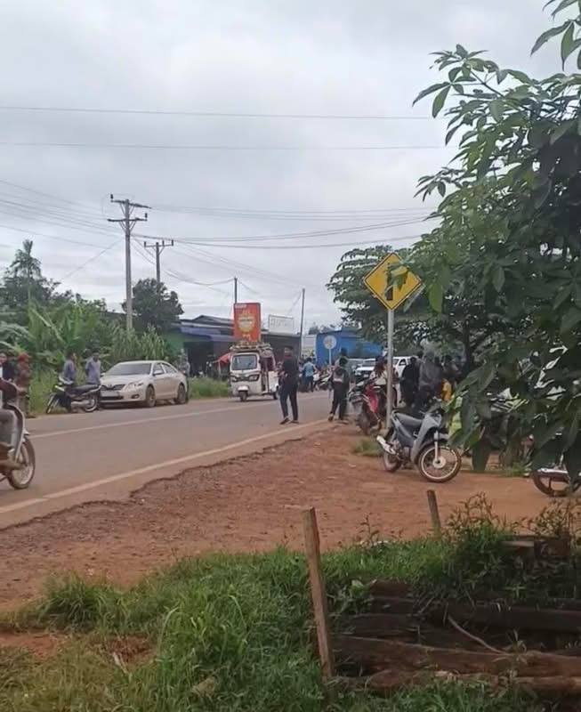 菩萨省维旺县禁毒行动遇袭 嫌犯投掷手榴弹致6人伤亡