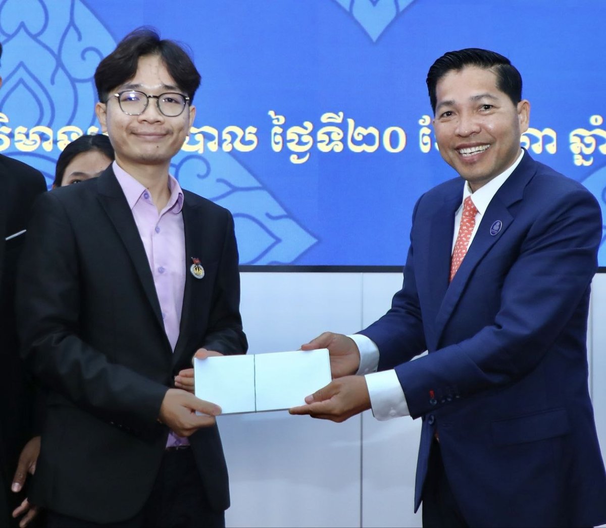 柬埔寨发展理事会举办2026年奖学金获得者指导会