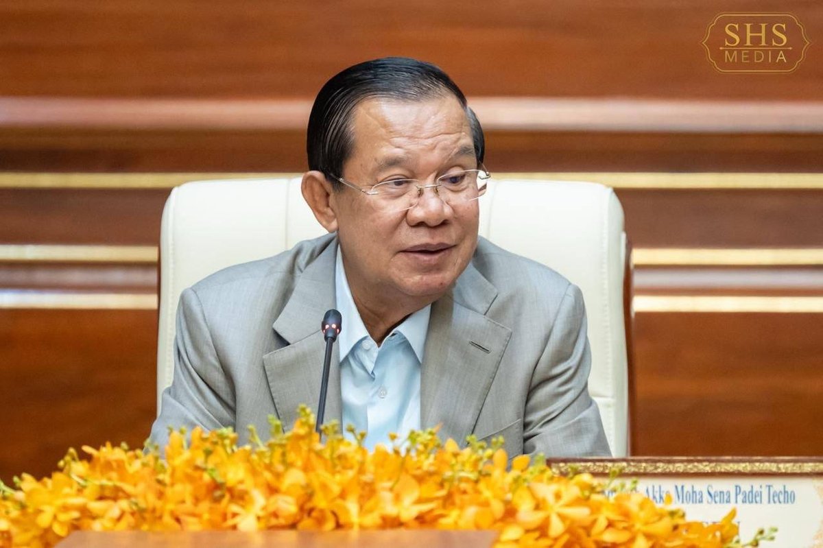 洪森主席在参议院会见妇女理事会代表团,听取2026年工作汇报