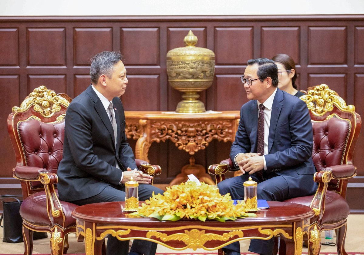 柬埔寨司法部与新加坡大使探讨法律人才培养