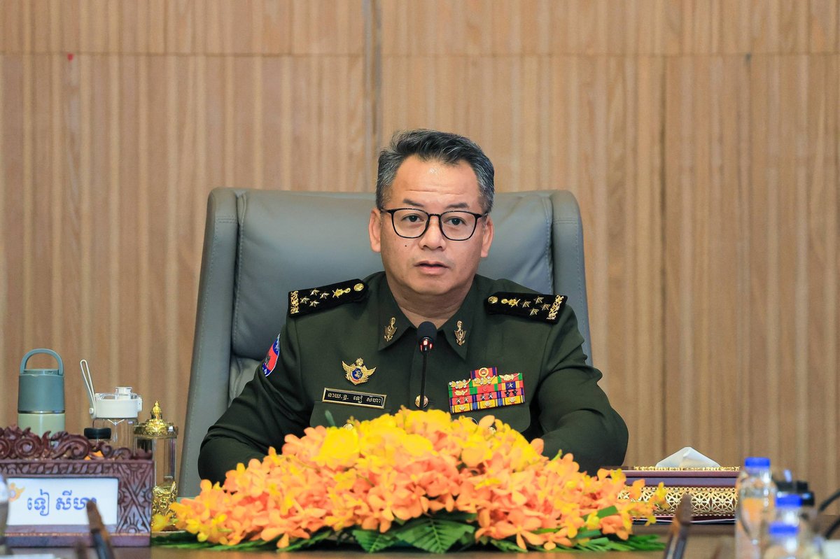 柬埔寨国家兵役义务委员会组成正式公布 狄西哈主持会议