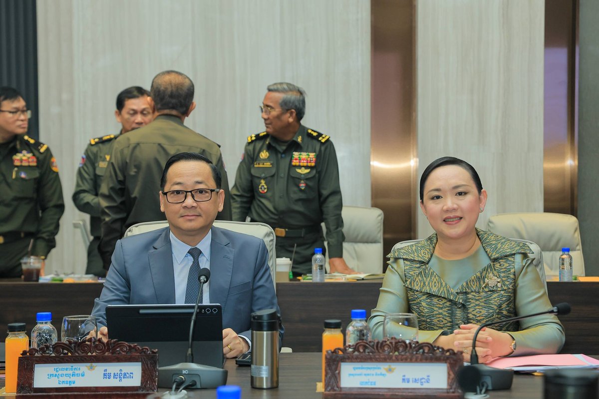柬埔寨国家兵役义务委员会组成正式公布 狄西哈主持会议
