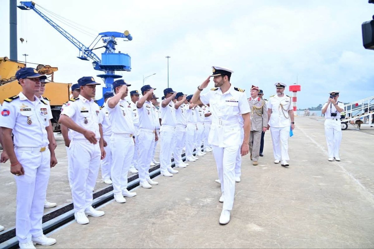 英国海军HMS TAMAR号舰艇于8月20日抵达云壤海军基地