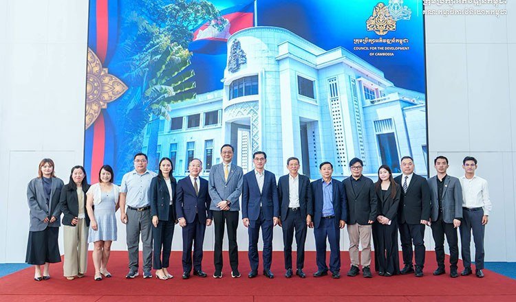 柬埔寨证券交易所推介投资机遇 吸引外资考察团