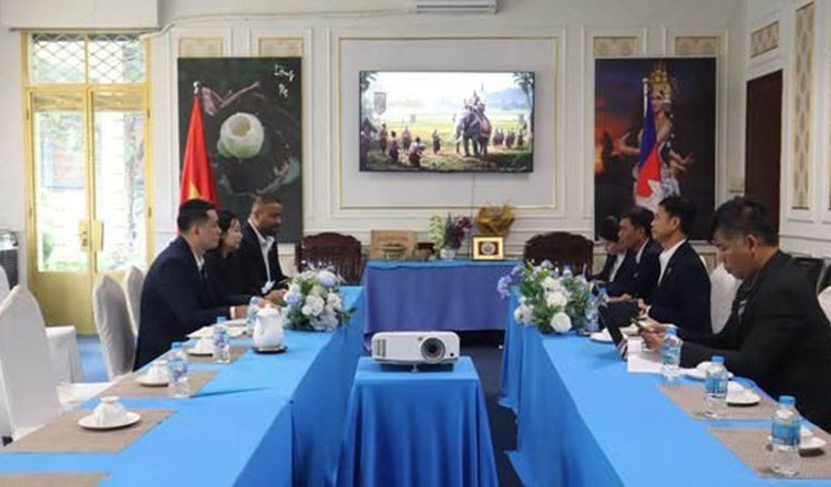 柬埔寨驻越南商务参赞对接当地企业 强化双边贸易