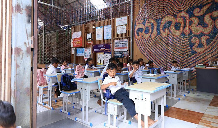 洪玛奈下令暂停拆除基里隆椰子学校 确保正常教学