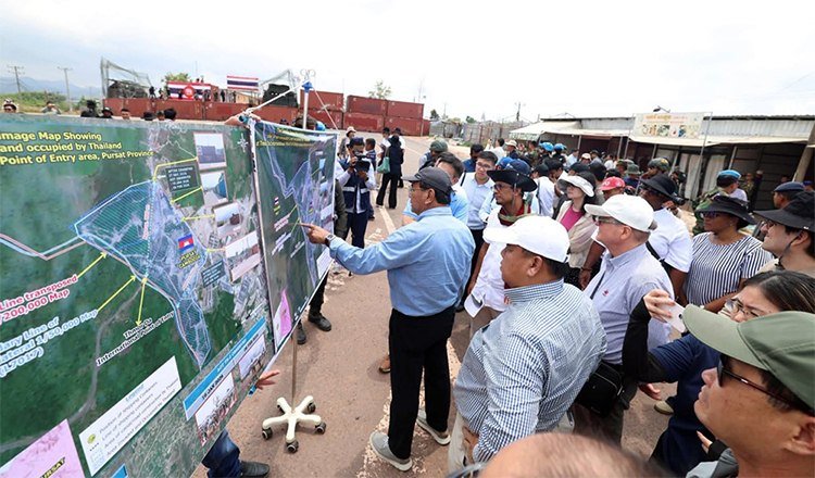 柬埔寨要求泰国撤军并归还被占领土 局势升级