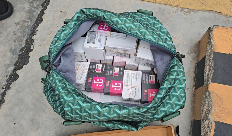 金边警方打击网诈行动查获1.6万张SIM卡 逮捕14人