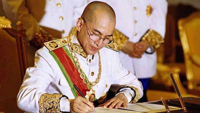 在老年人日之际,西哈莫尼国王呼吁各级当局及民众共同关爱老年人
