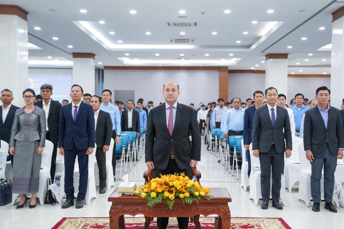 洪玛尼出席第六届柬埔寨4.0论坛 探讨AI对就业影响