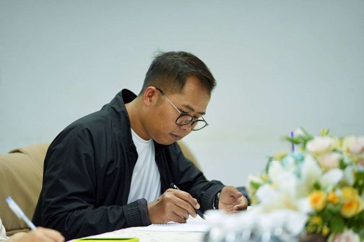 柬埔寨青年联合会与妇女部举行工作会谈 探讨青年参与合作