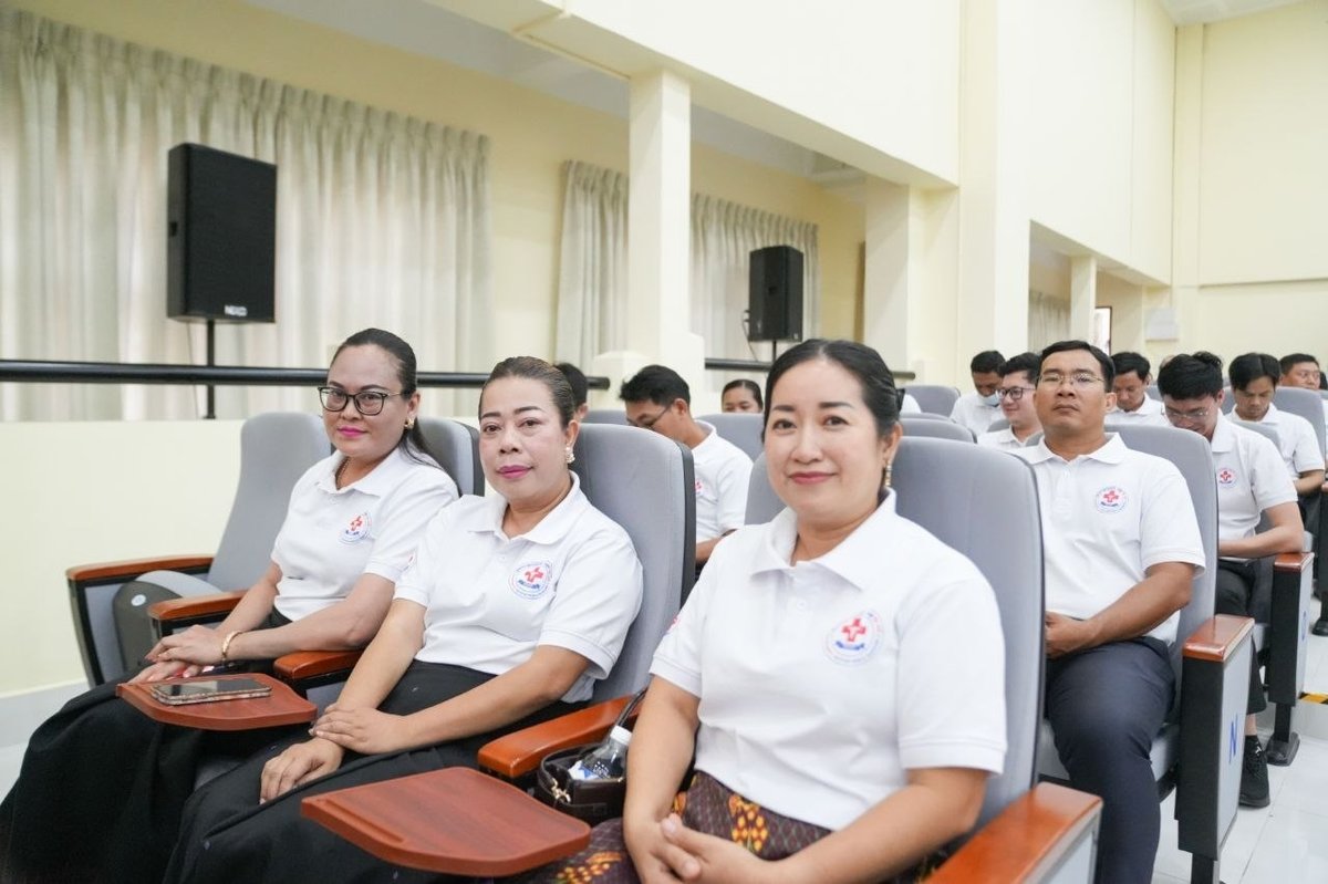洪玛尼出席志愿者团队联谊会 聚焦医疗与卫生科学
