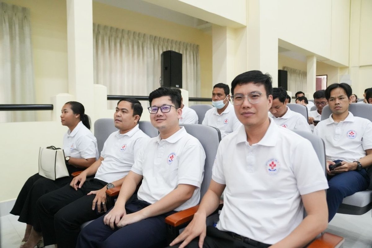 洪玛尼出席志愿者团队联谊会 聚焦医疗与卫生科学
