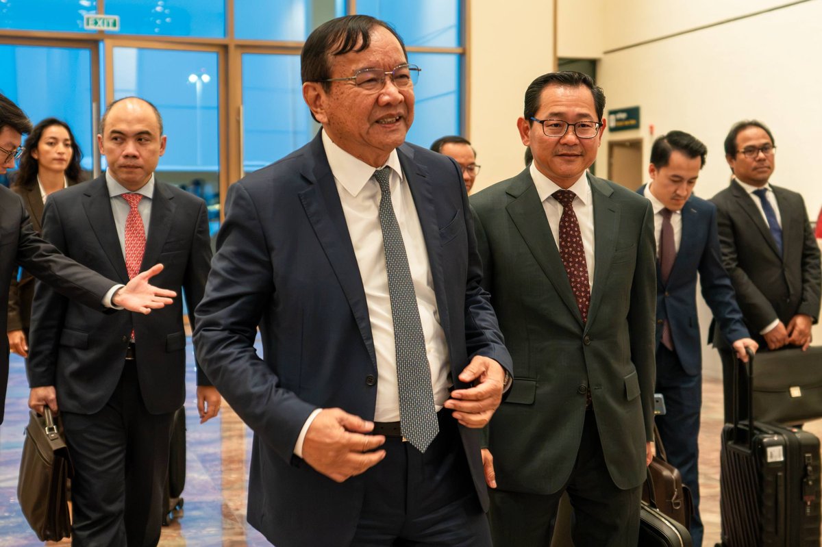 副总理布拉索昆结束新加坡调解会议回国