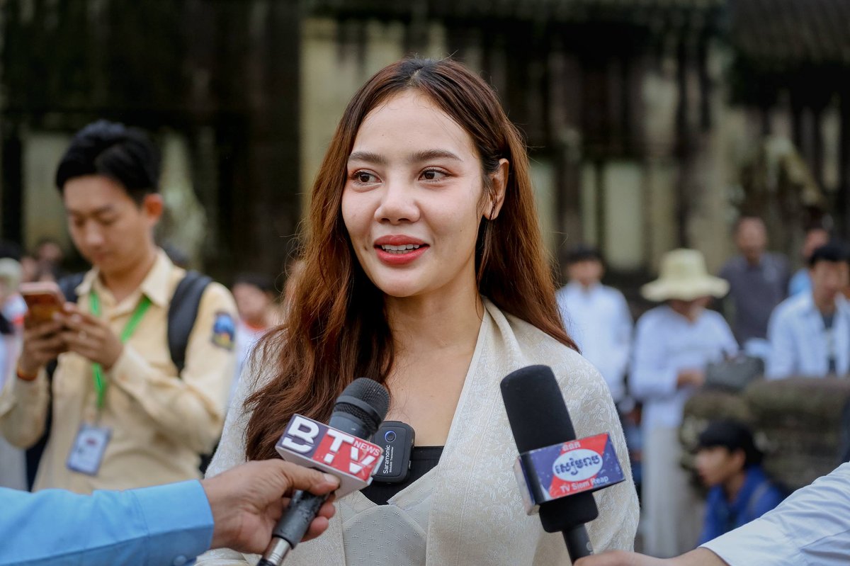暹粒吴哥窟秋分日出景观吸引大批游客 旅游部高度重视