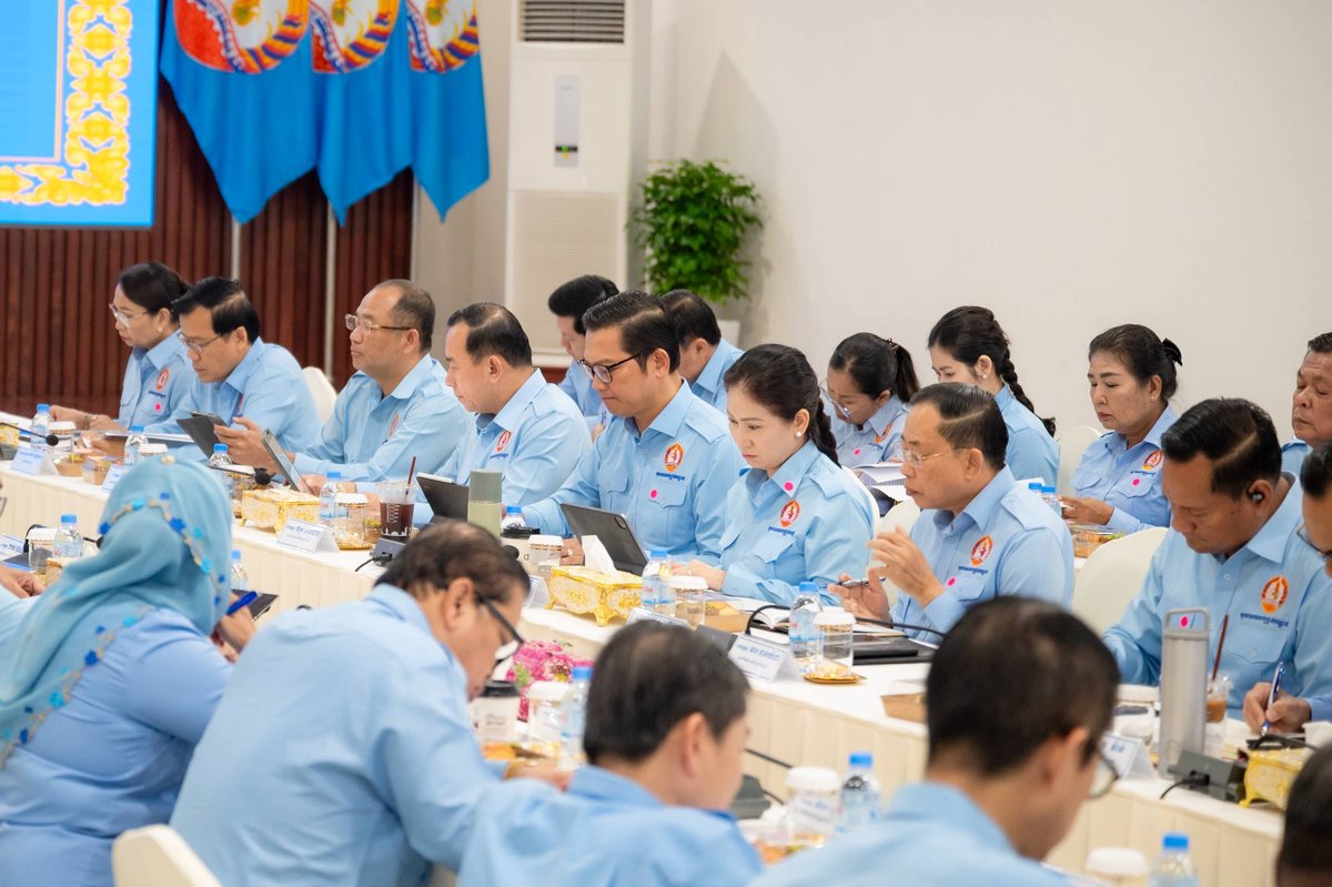 洪玛奈主持人民党青年工作会议 总结上半年成果