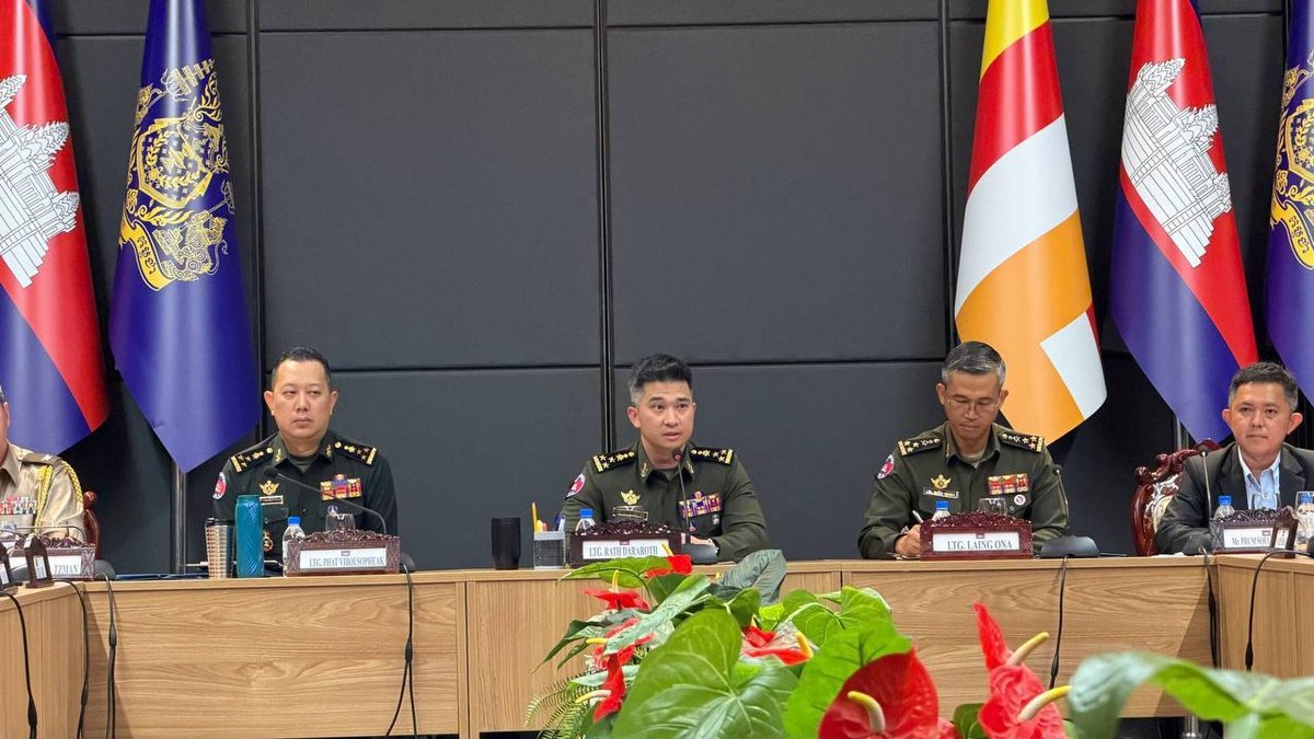 柬埔寨国防部向外国武官通报,尽管双方达成停火协议,但泰军在边