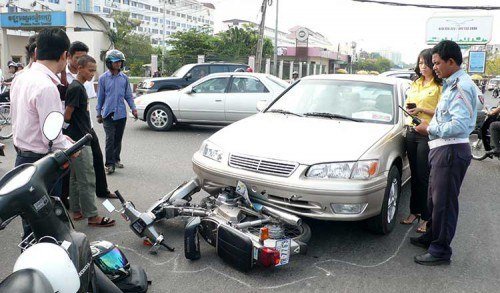 柬埔寨9月上旬交通事故频发 10天内致50人死亡