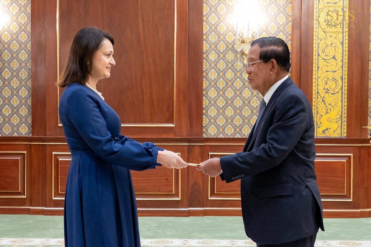 洪森亲王在金边会见塞浦路斯新任大使