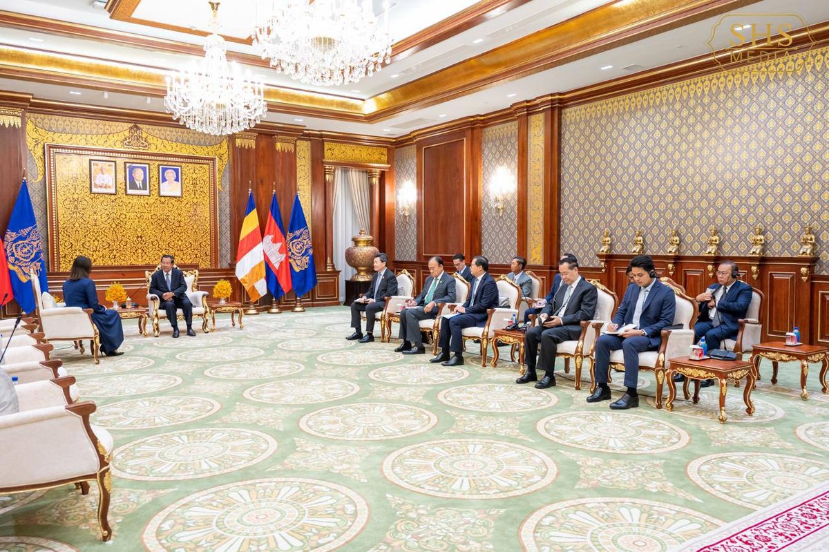 洪森亲王在金边会见塞浦路斯新任大使