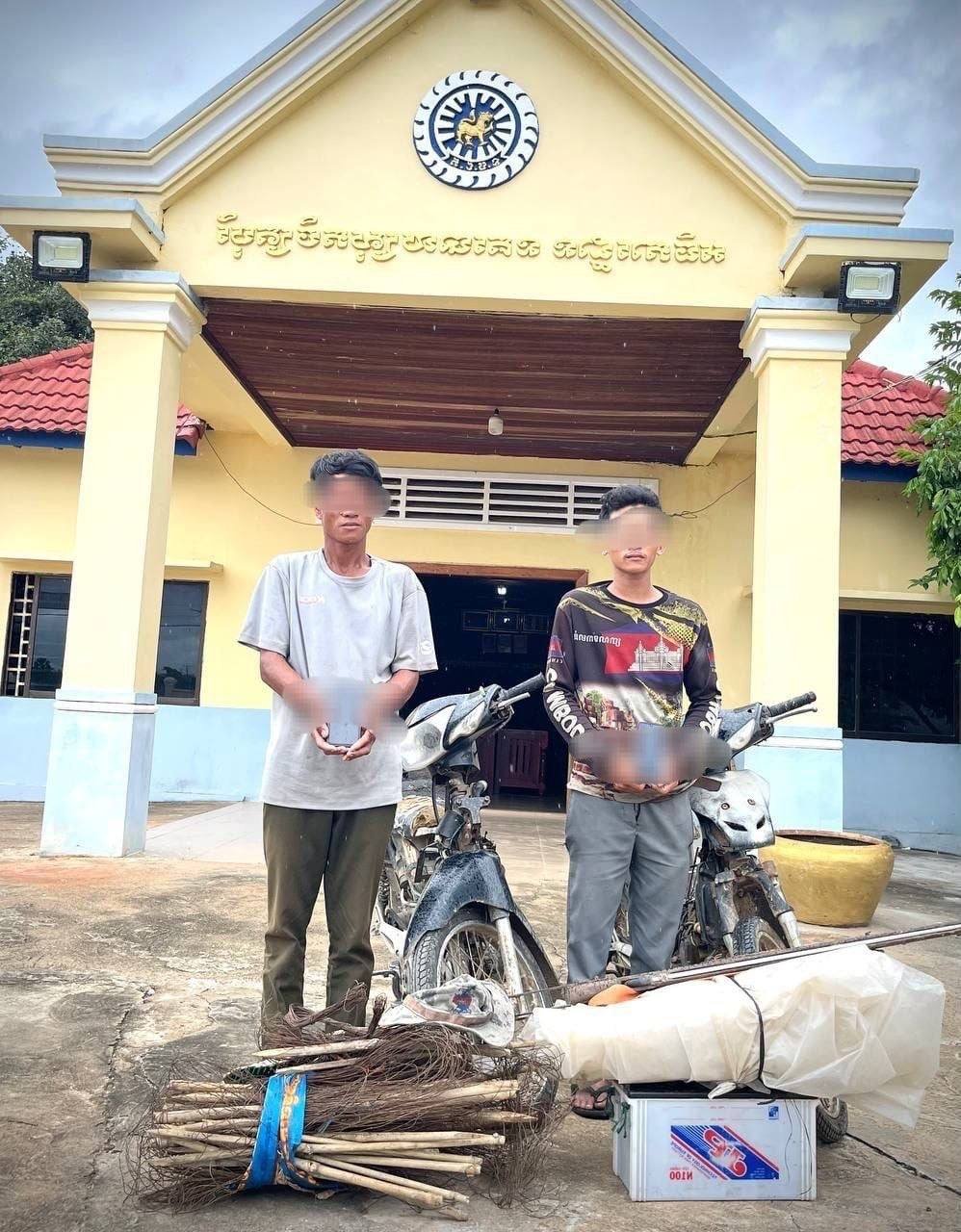 磅湛省警方逮捕了2名涉嫌使用电击设备捕鱼的嫌疑人,该行为导致
