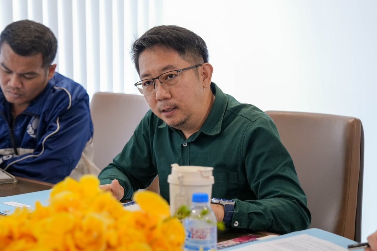 德崇初创中心与亚洲开发银行代表团举行会议,讨论中小企业创新与