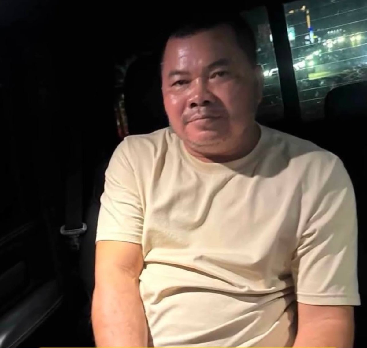 柴桢省两名警察涉嫌索贿9000美元被停职调查