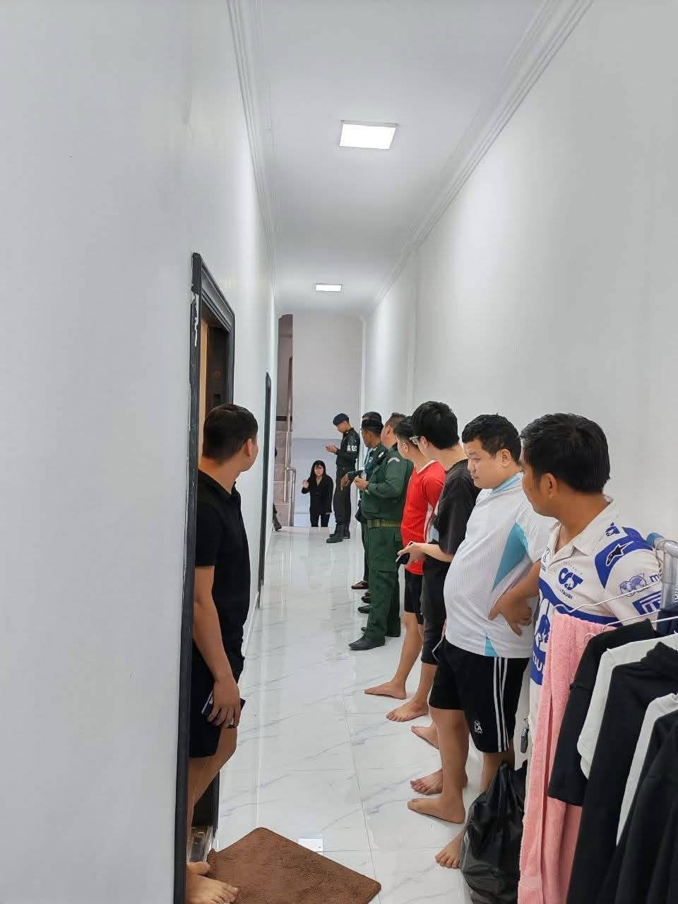 巴域警方突击检查涉诈别墅 扣留4名越南籍嫌疑人
