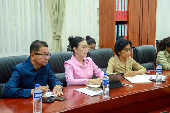 暹粒省举行家庭教育项目咨询会议
