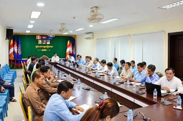 暹粒省政府召开土地建筑管理会议 推进公共空间开发