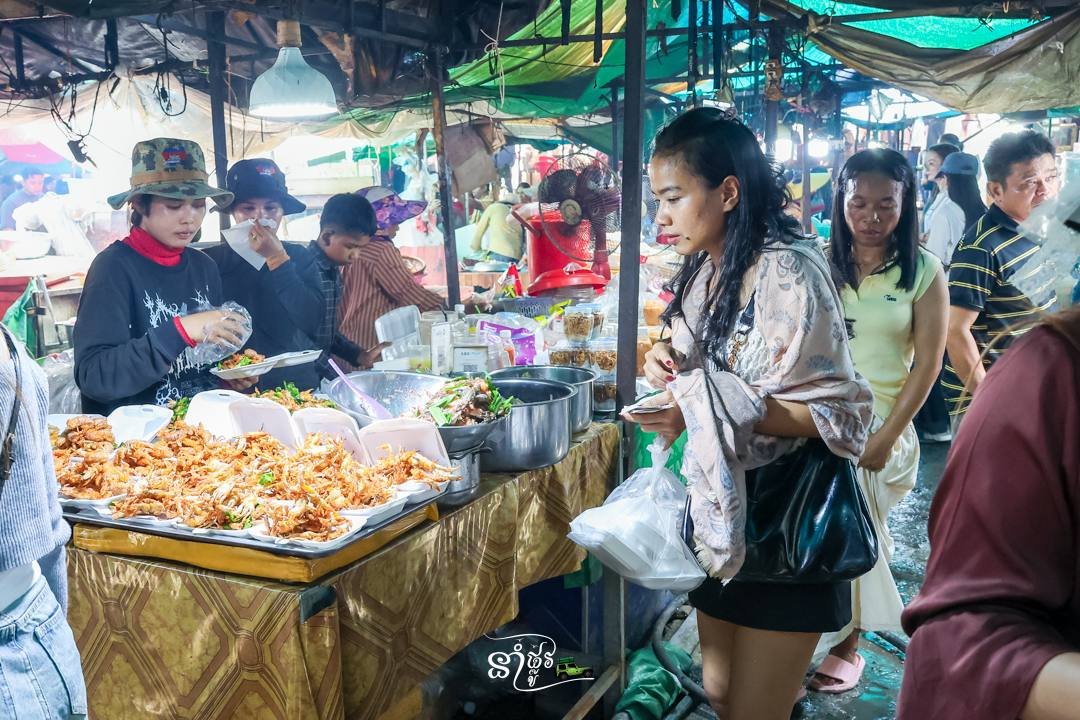贡布省螃蟹市场餐饮动态分享