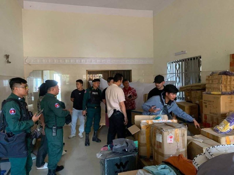 金边堆桑卡一分区突查网诈窝点 查获大批设备