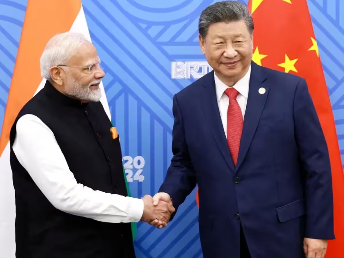中国国家主席习近平访问印度,双方试图通过外交对话改善关系,但