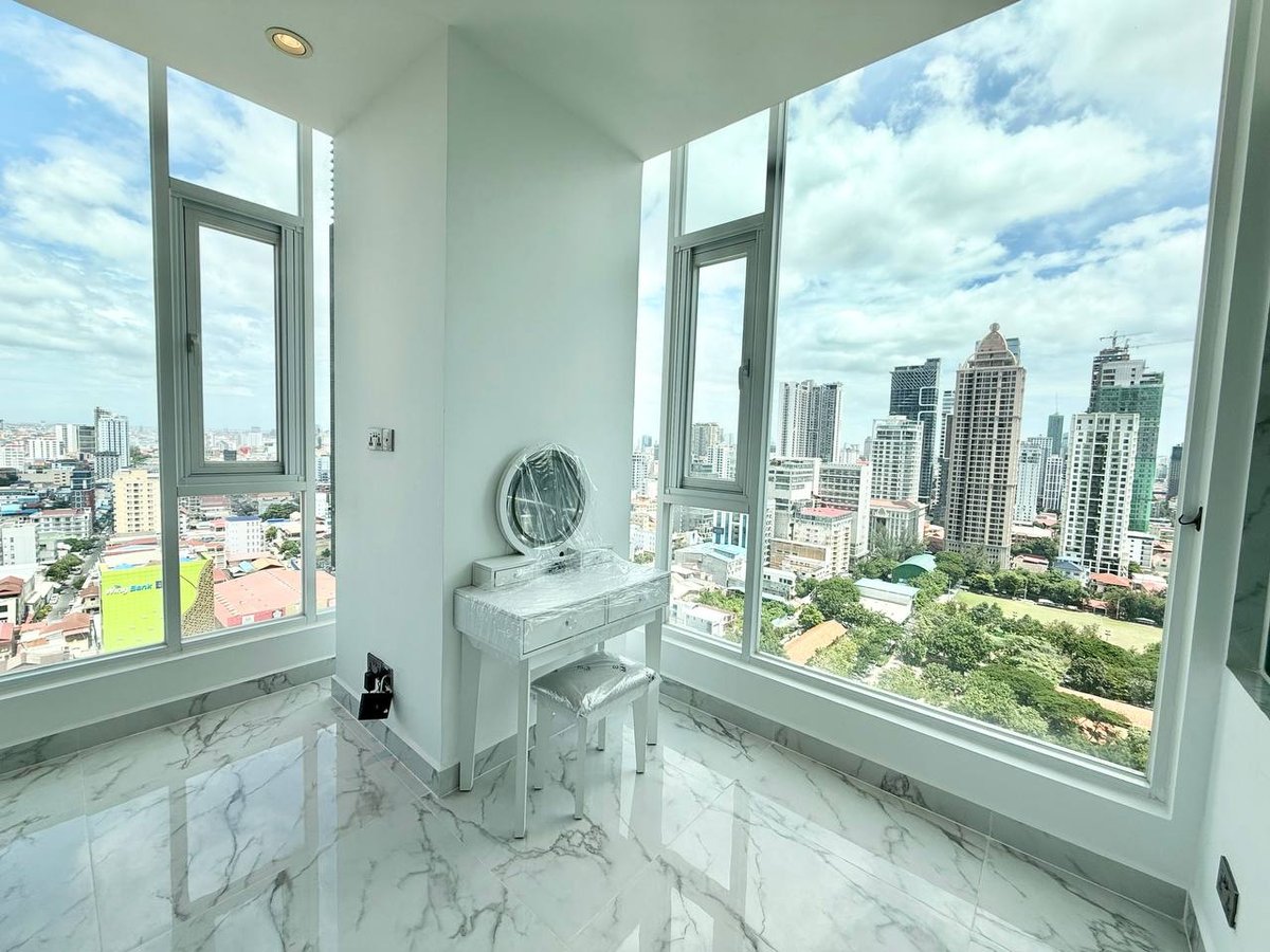 BKK1 J Tower 2两房公寓出售$24万或月租$15