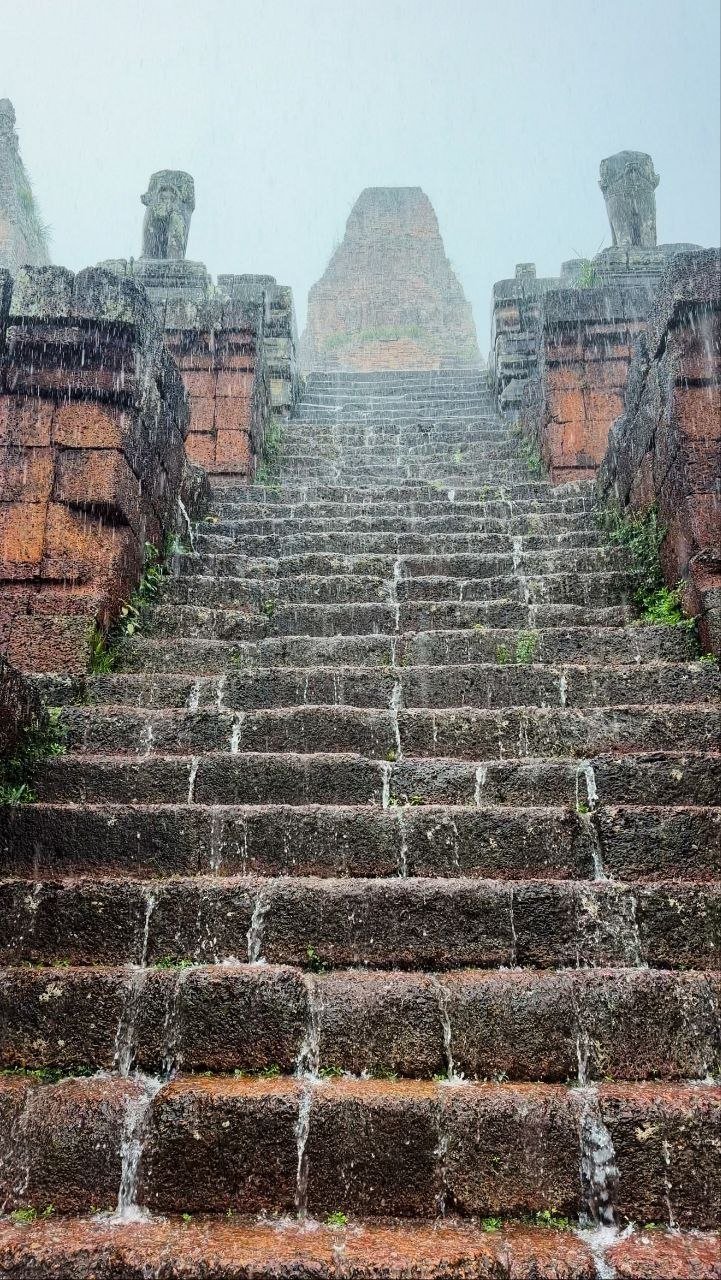 雨季游览吴哥窟 体验别样自然美景