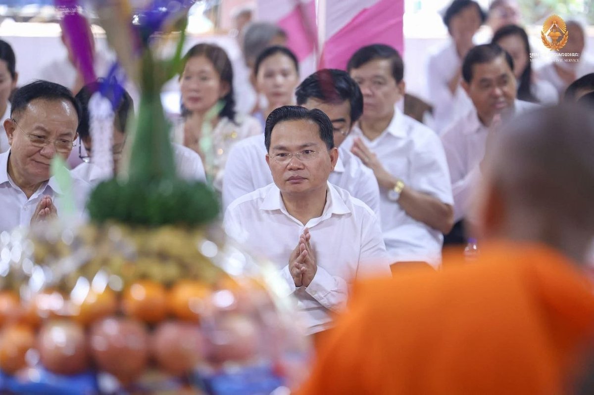 洪玛尼出席金边菩森芷区宗教活动 参与民众踊跃