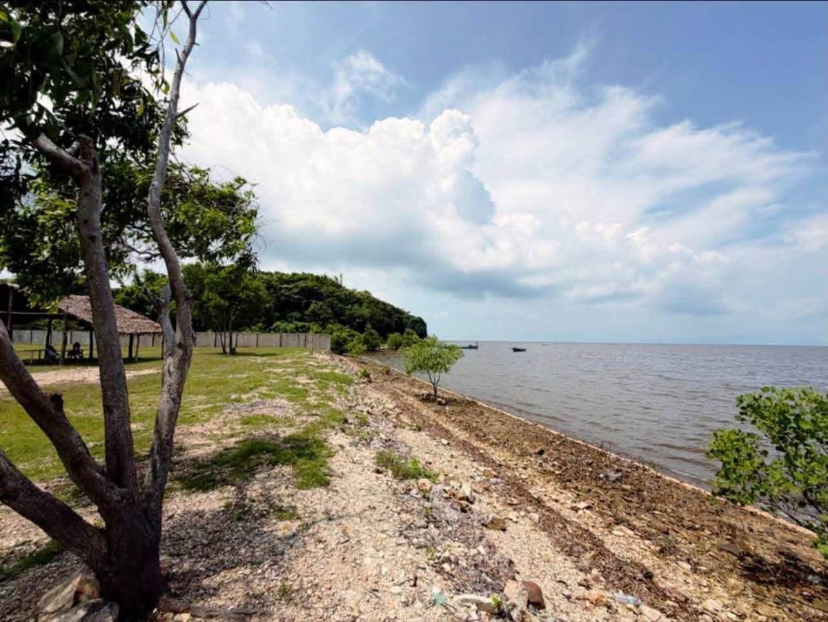 贡布海滨土地出售 面积3000平米 售价$53万