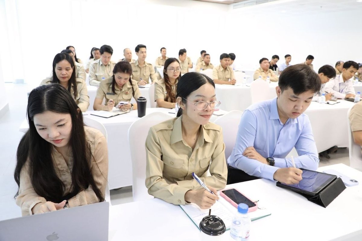 柬埔寨国会开展AI办公培训 提升行政效率